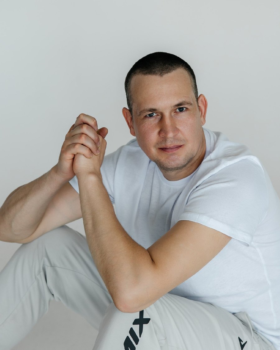 Евгений Мамонов